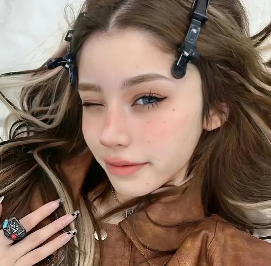 卖火柴女孩的再临